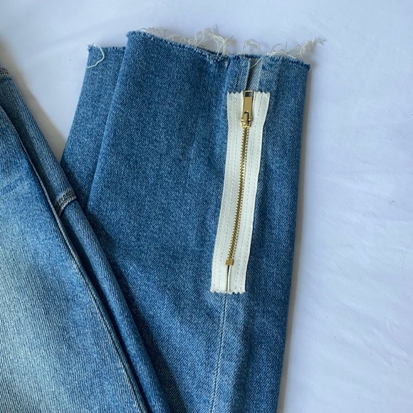 FRAME Denim Le High Straight Zipper Jeans - Picture 7 of 12